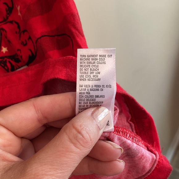 Rockin’ Mickey Mouse shirt and bracelet - Picture 4 of 7